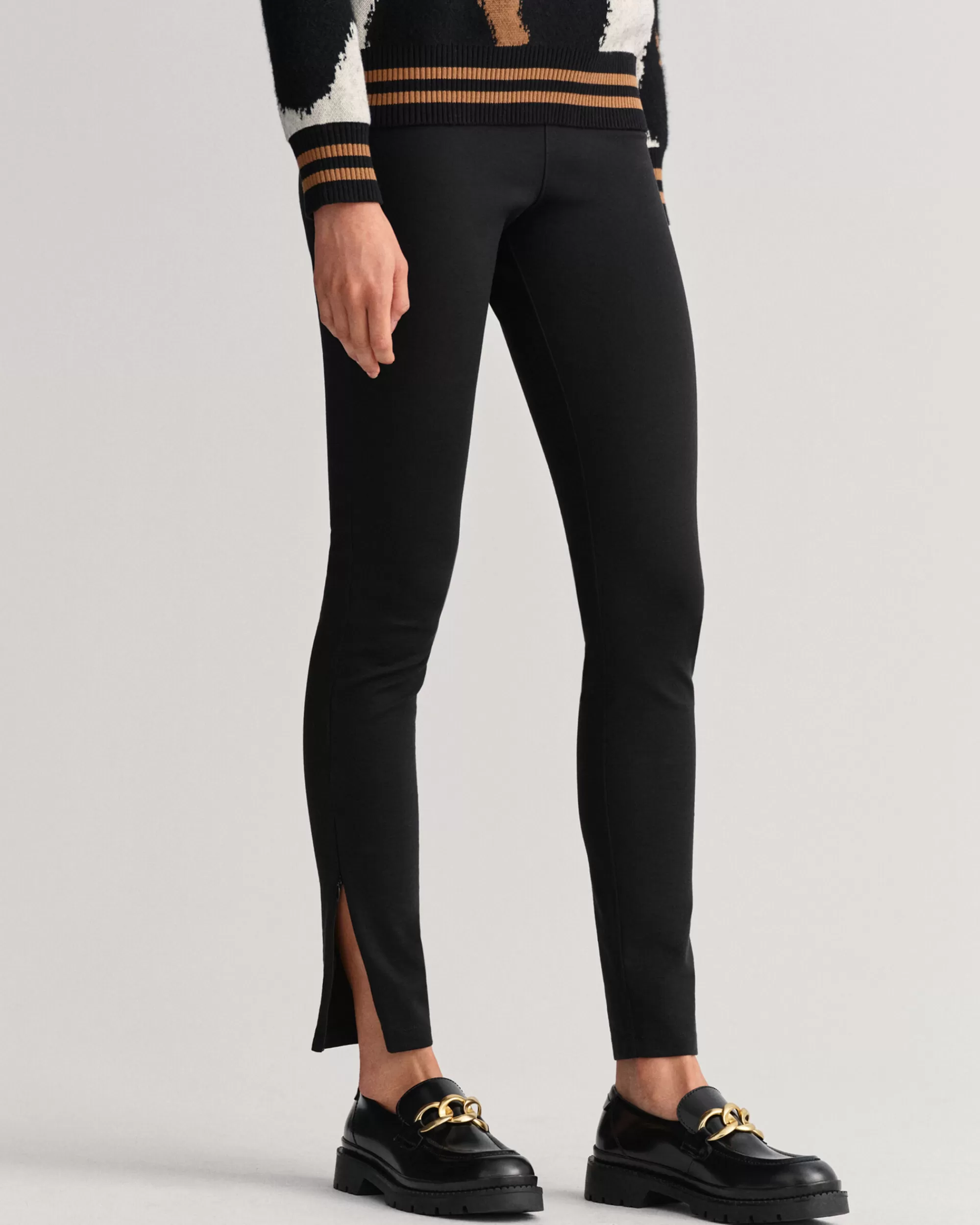 Housut^GANT Jerseyleggingsit Sivuvetoketjulla Ebony Black