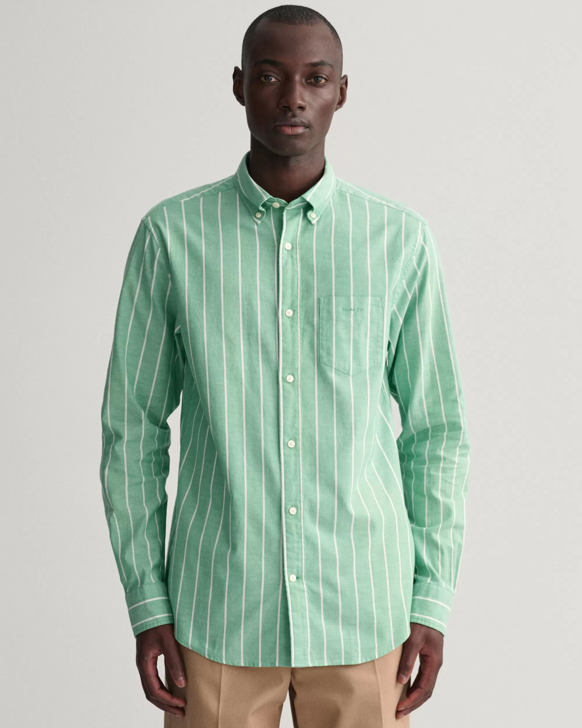 Paidat^GANT Regular Fit ‑Mitoitettu Raidallinen Oxford-Paita Mid Green