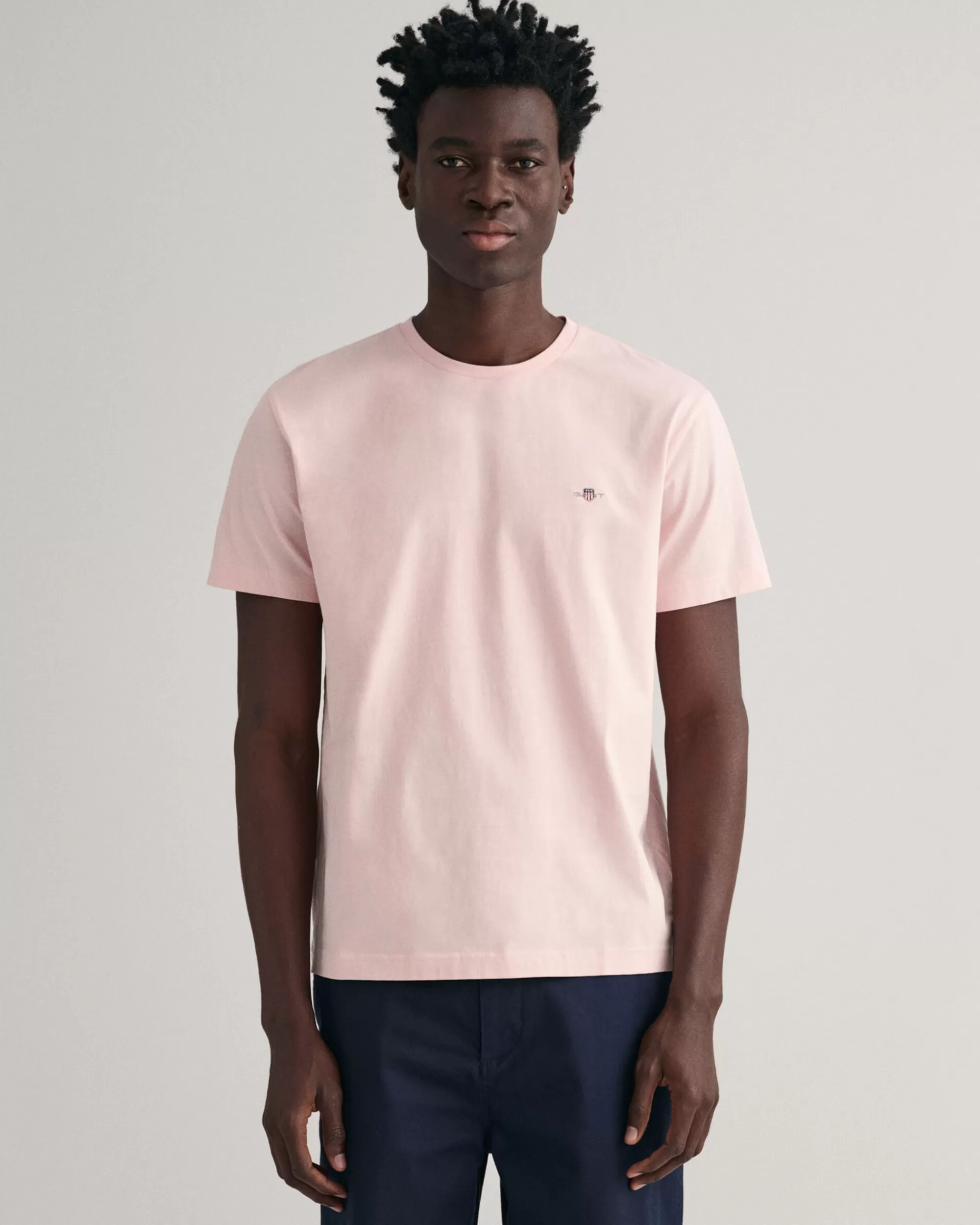 T-Paidat^GANT Regular Fit ‑Mitoitettu Shield-T‑Paita Faded Pink