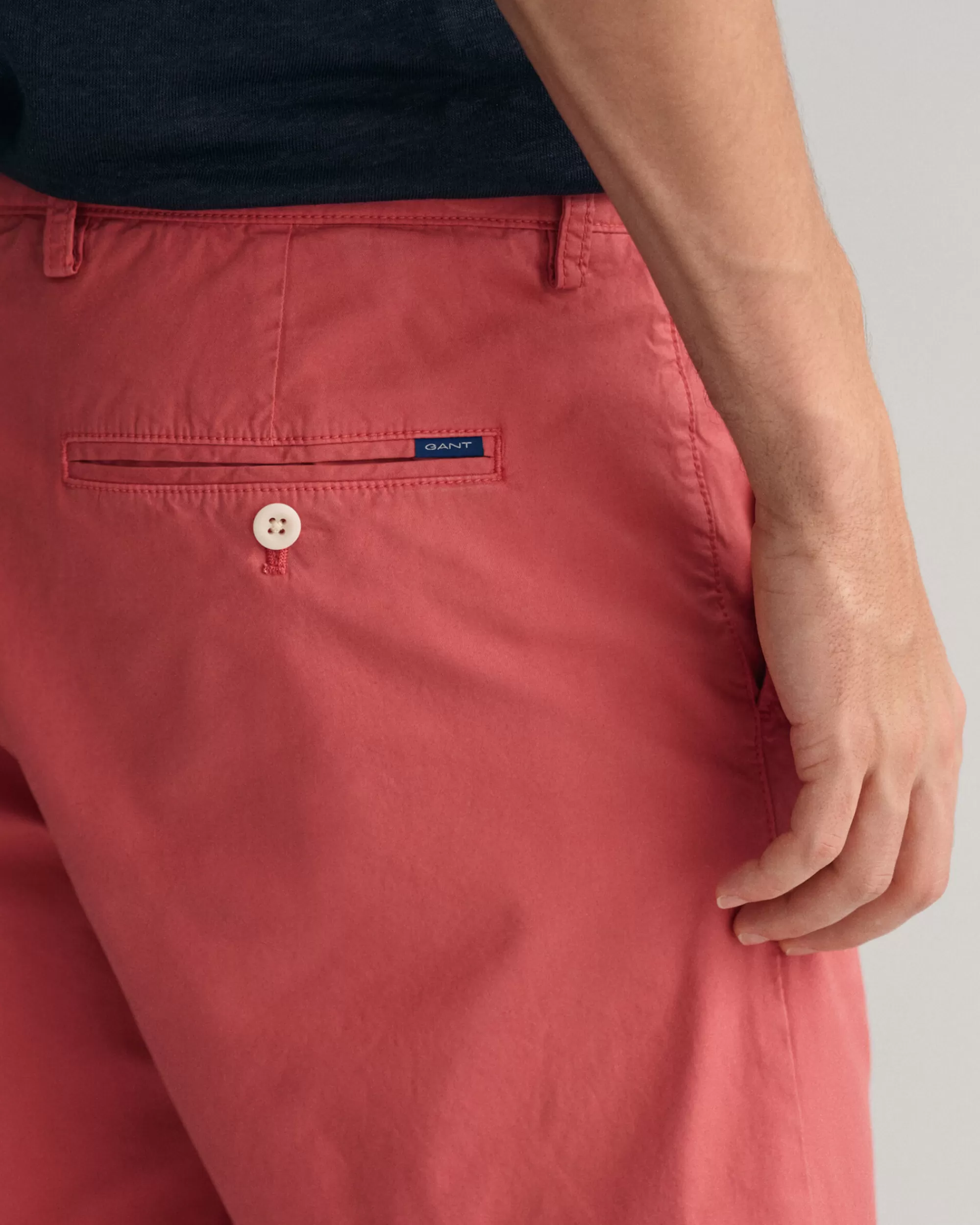 Shortsit^GANT Regular Fit ‑Mitoitetut Allister Sunfaded ‑Shortsit Mineral Red