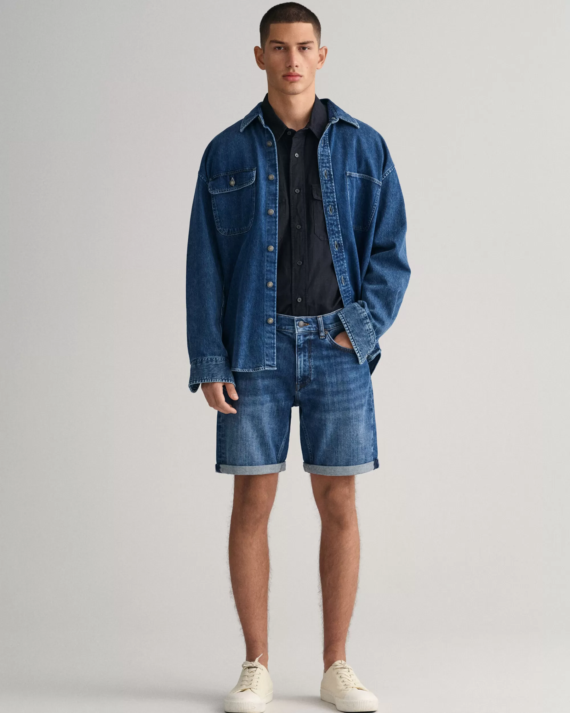 Shortsit^GANT Regular Fit ‑Mitoitetut Arley-Farkkushortsit Mid Blue Broken In