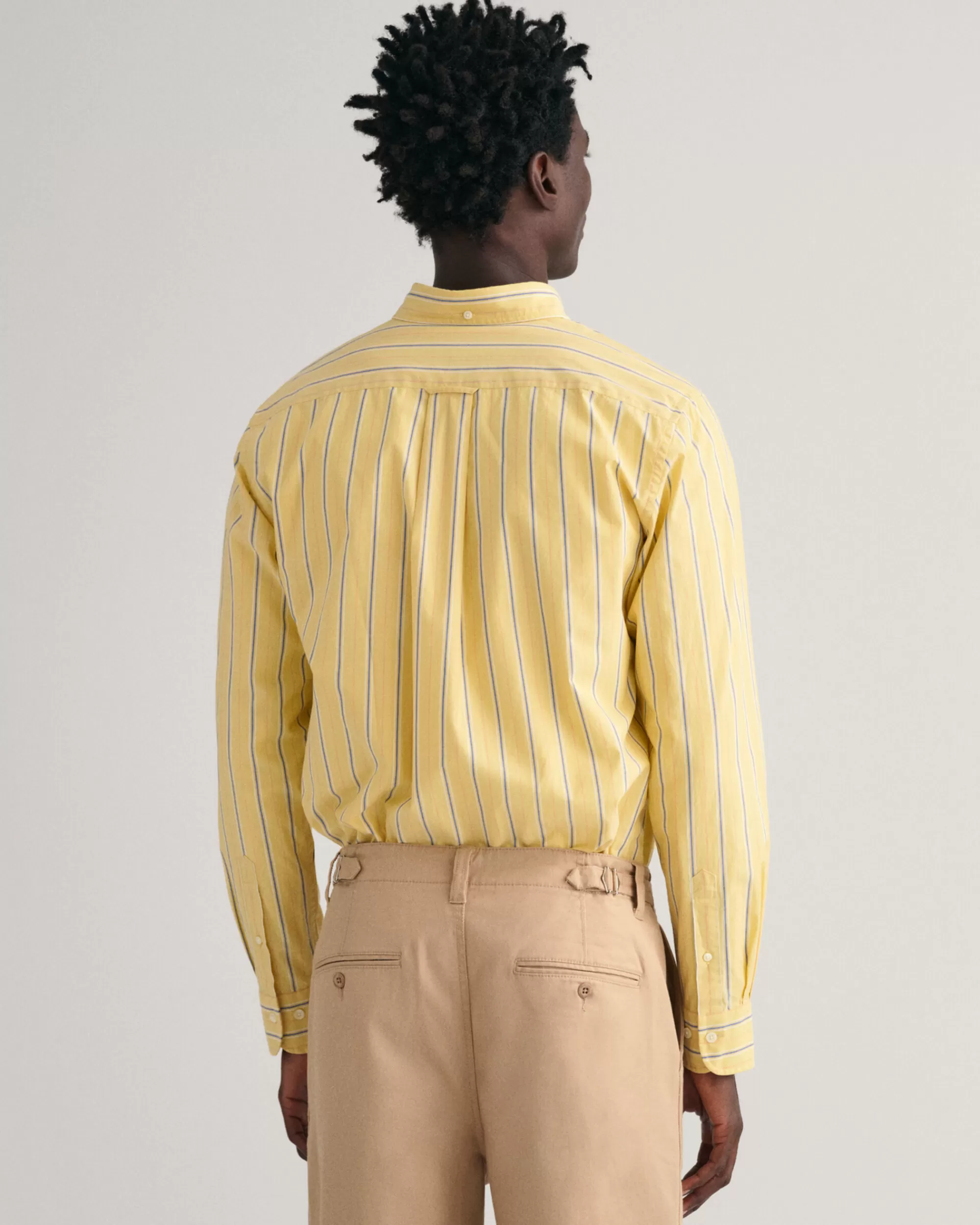 Paidat^GANT Regular Fit ‑Mitoitettu Raidallinen Popliinipaita Parchment Yellow