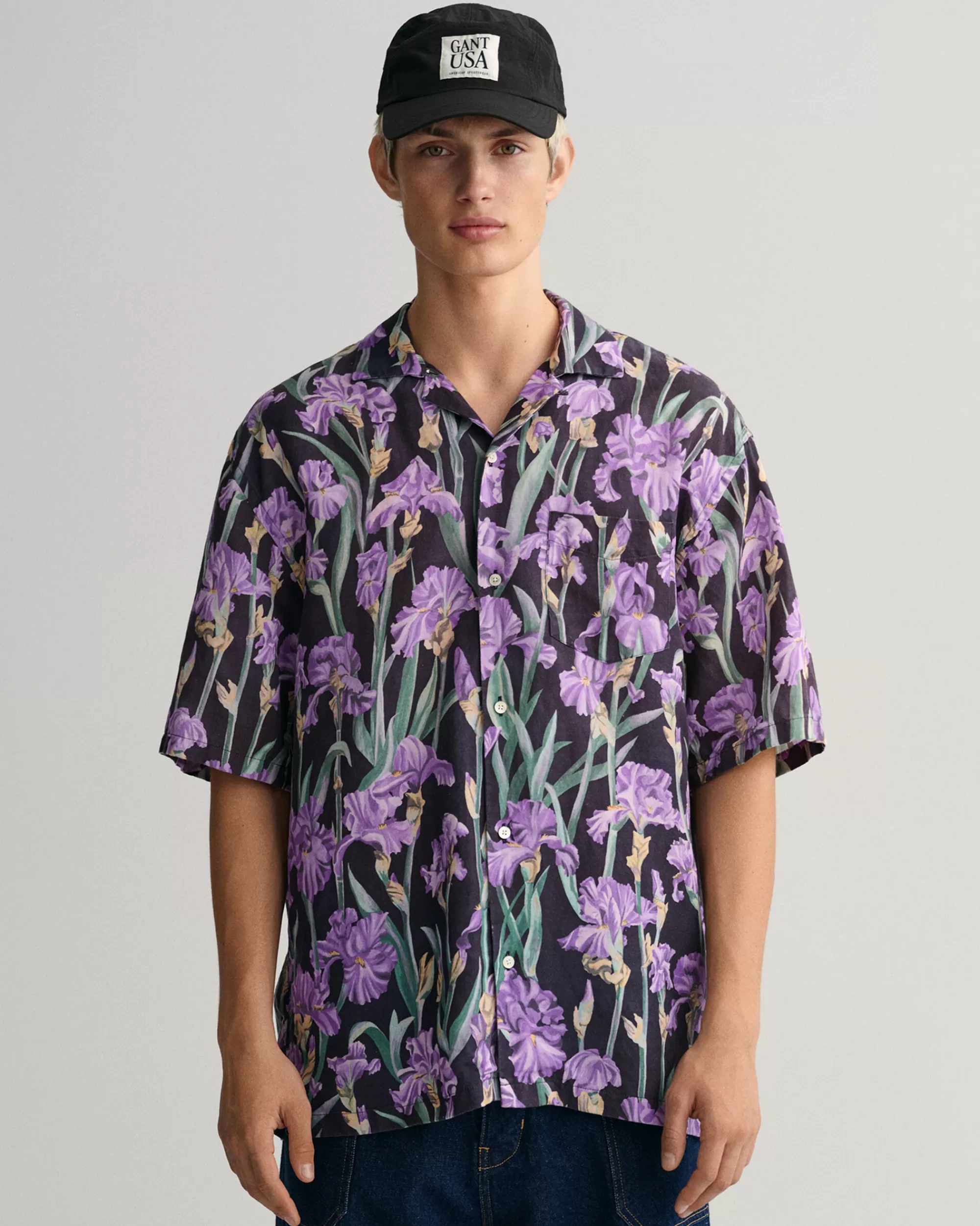 Paidat^GANT Relaxed Fit ‑Mitoitettu Lyhythihainen Iris Print ‑Pellava-Lyosellipaita Dark Violet