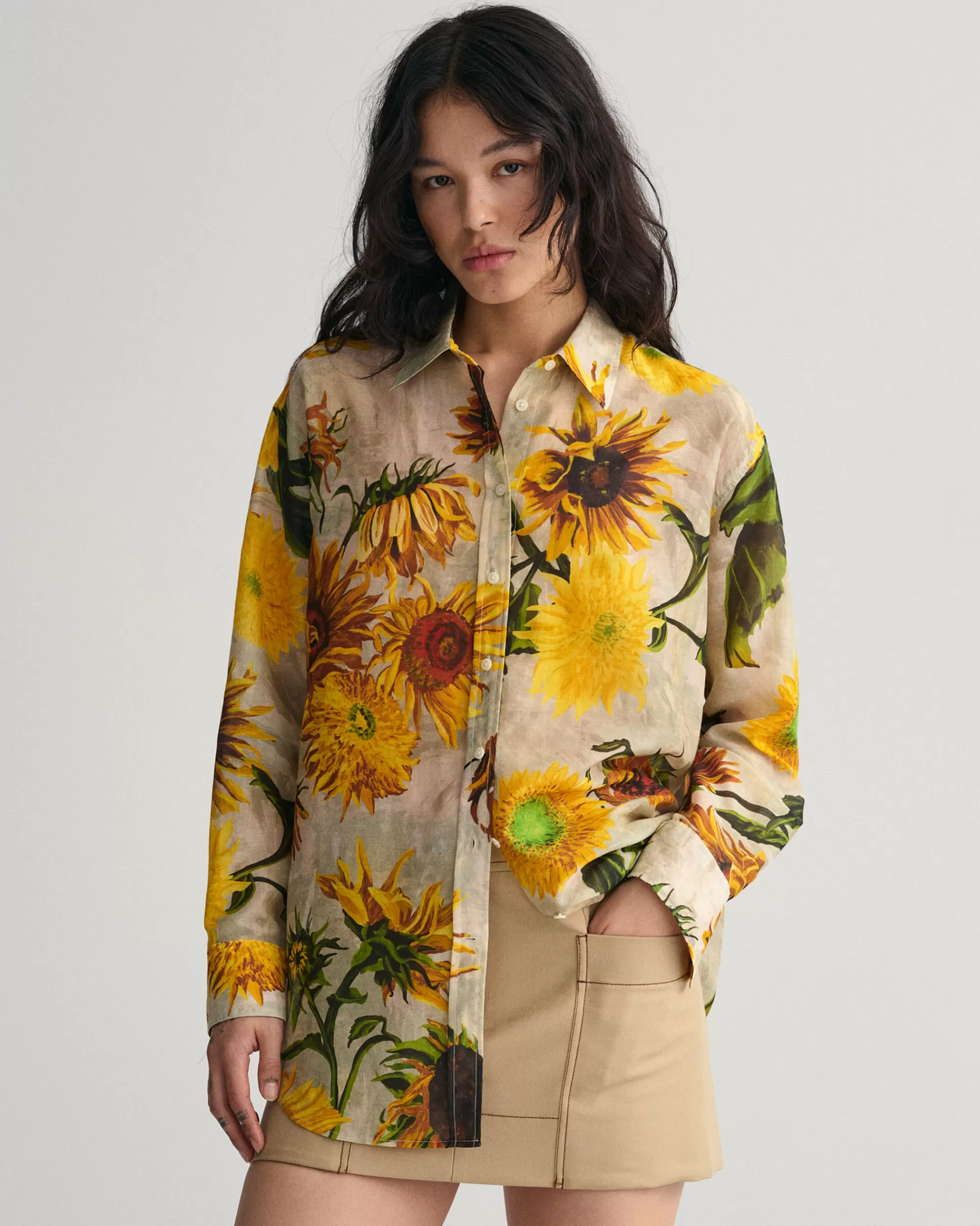 Paidat^GANT Relaxed Fit ‑Mitoitettu Printtikuvioitu Sunflower-Paita Puuvilla-Silkkisekoitetta Concrete Beige