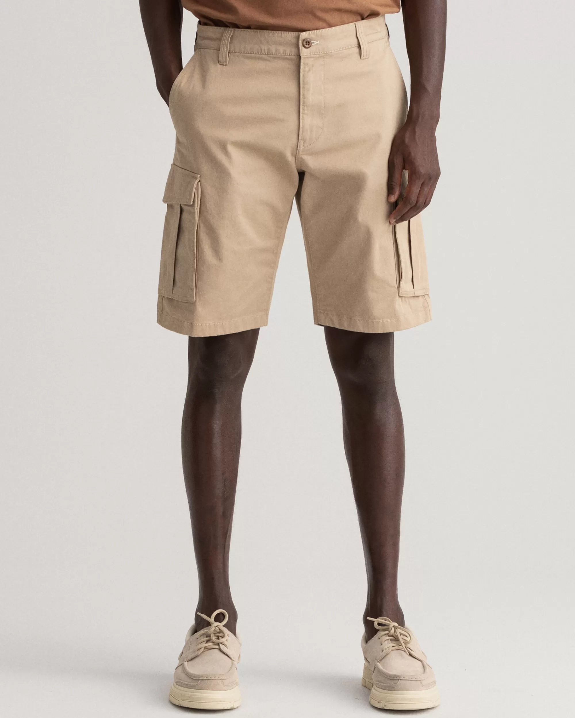 Shortsit^GANT Relaxed Fit ‑Mitoitetut Tvillikankaiset Reisitaskushortsit Dark Khaki