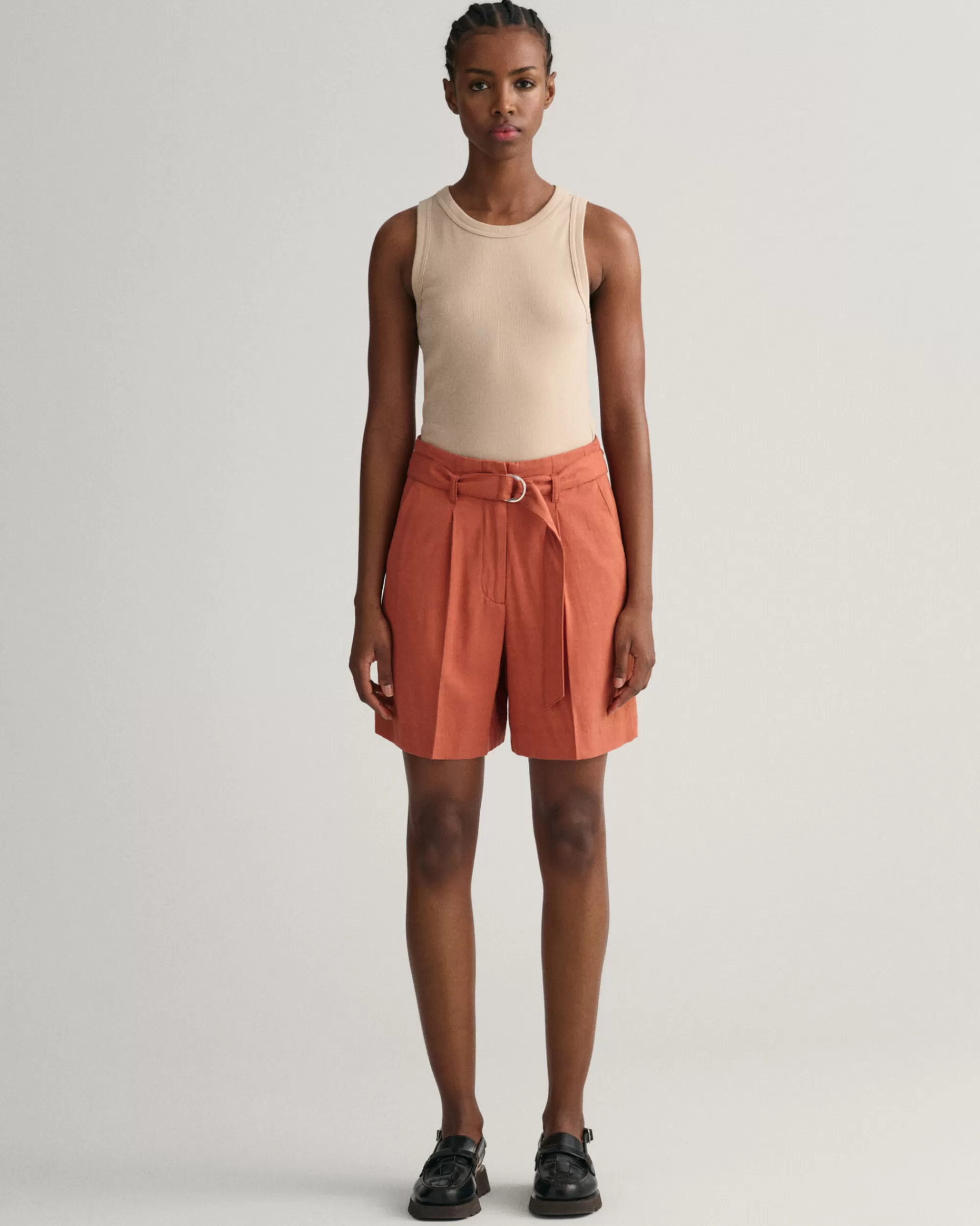 Shortsit^GANT Relaxed Fit -Mitoitetut Vyoshortsit Light Copper