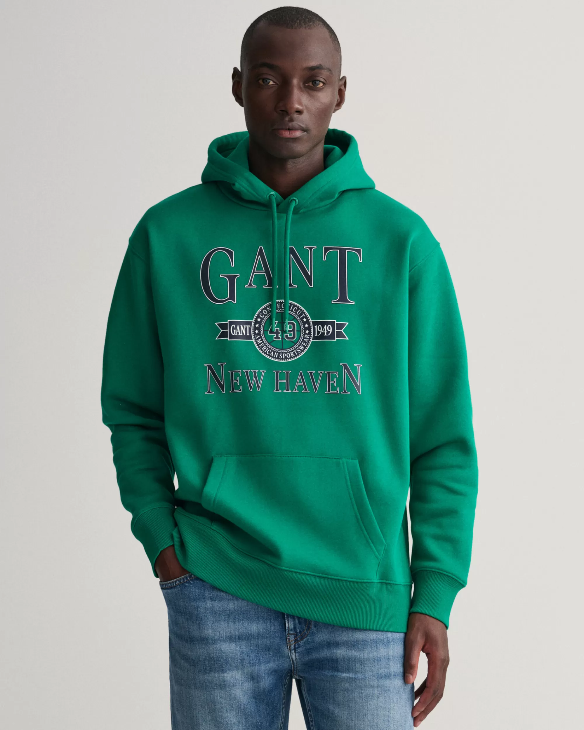 Hupparit & Collegepaidat^GANT Retro Crest -Huppari Lush Green