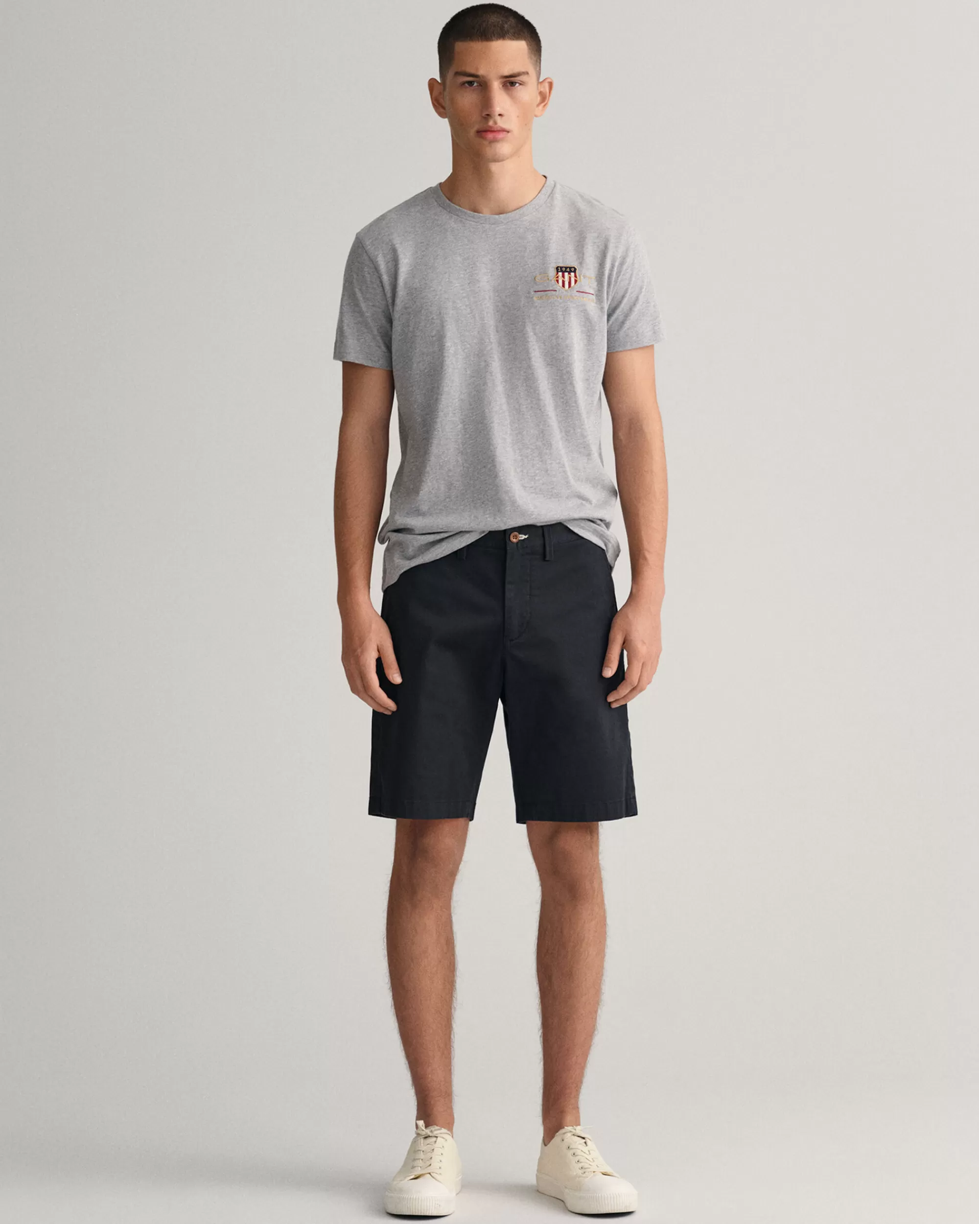 Shortsit^GANT Slim Fit ‑Mitoitetut Hallden-Tvillishortsit Black