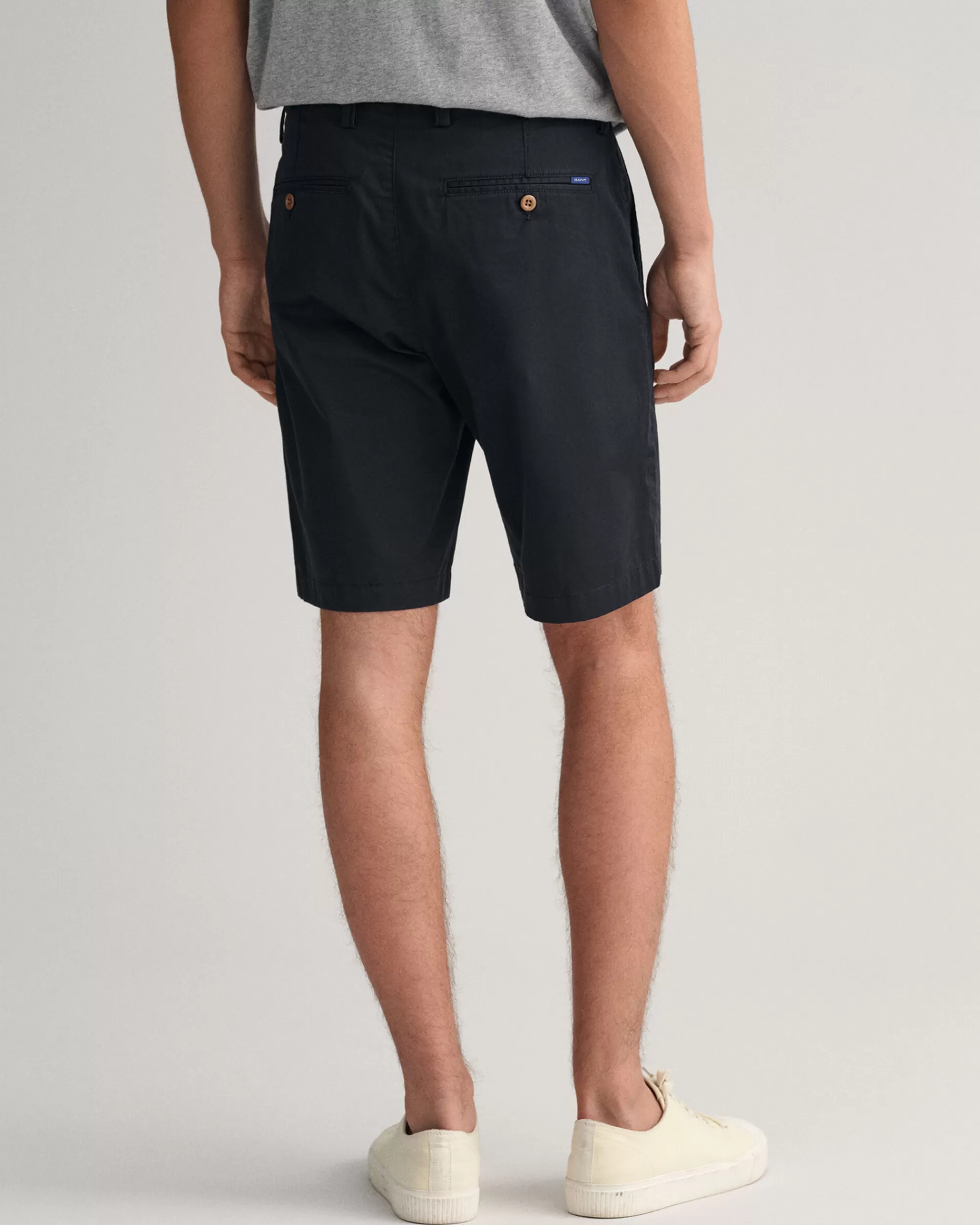 Shortsit^GANT Slim Fit ‑Mitoitetut Hallden-Tvillishortsit Black