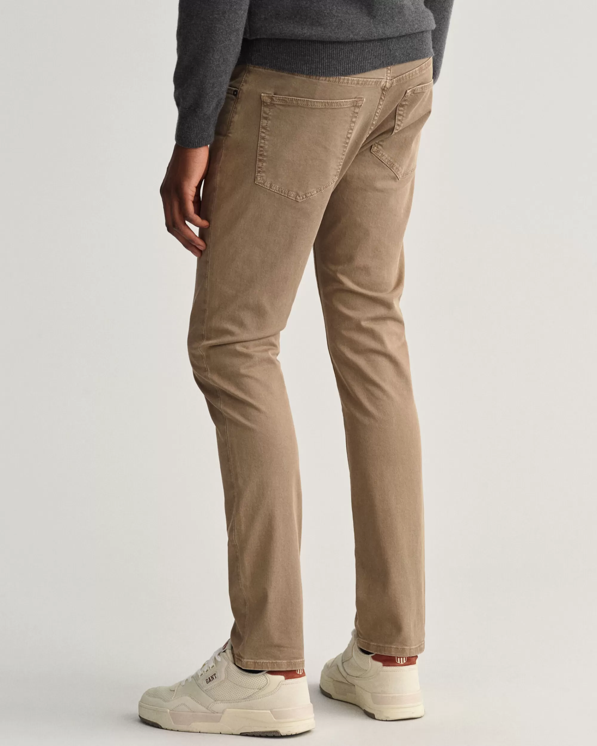 Farkut^GANT Slim Fit ‑Mitoitetut Hayes Desert ‑Farkut Desert Brown