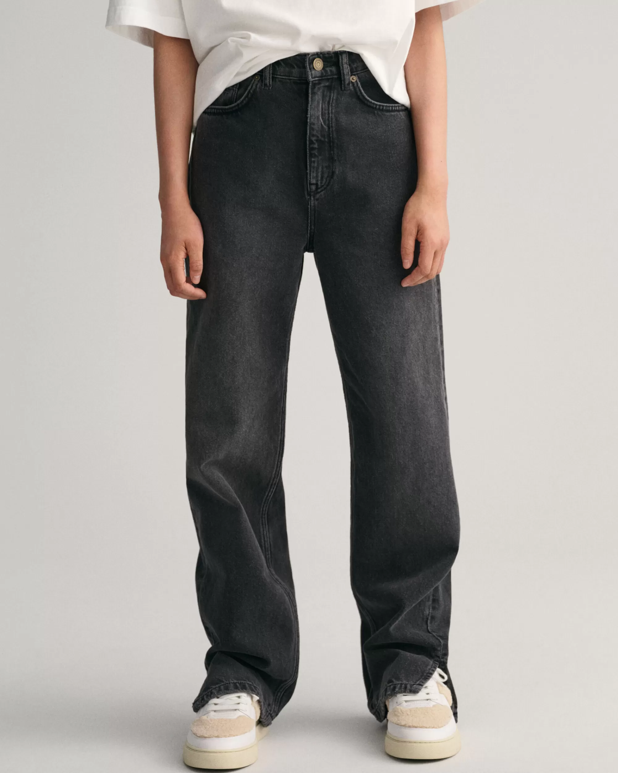 Housut^GANT Teen Girls ‑Malliston Suoralahkeiset Farkut Joissa Halkiot Lahkeissa Black Worn In