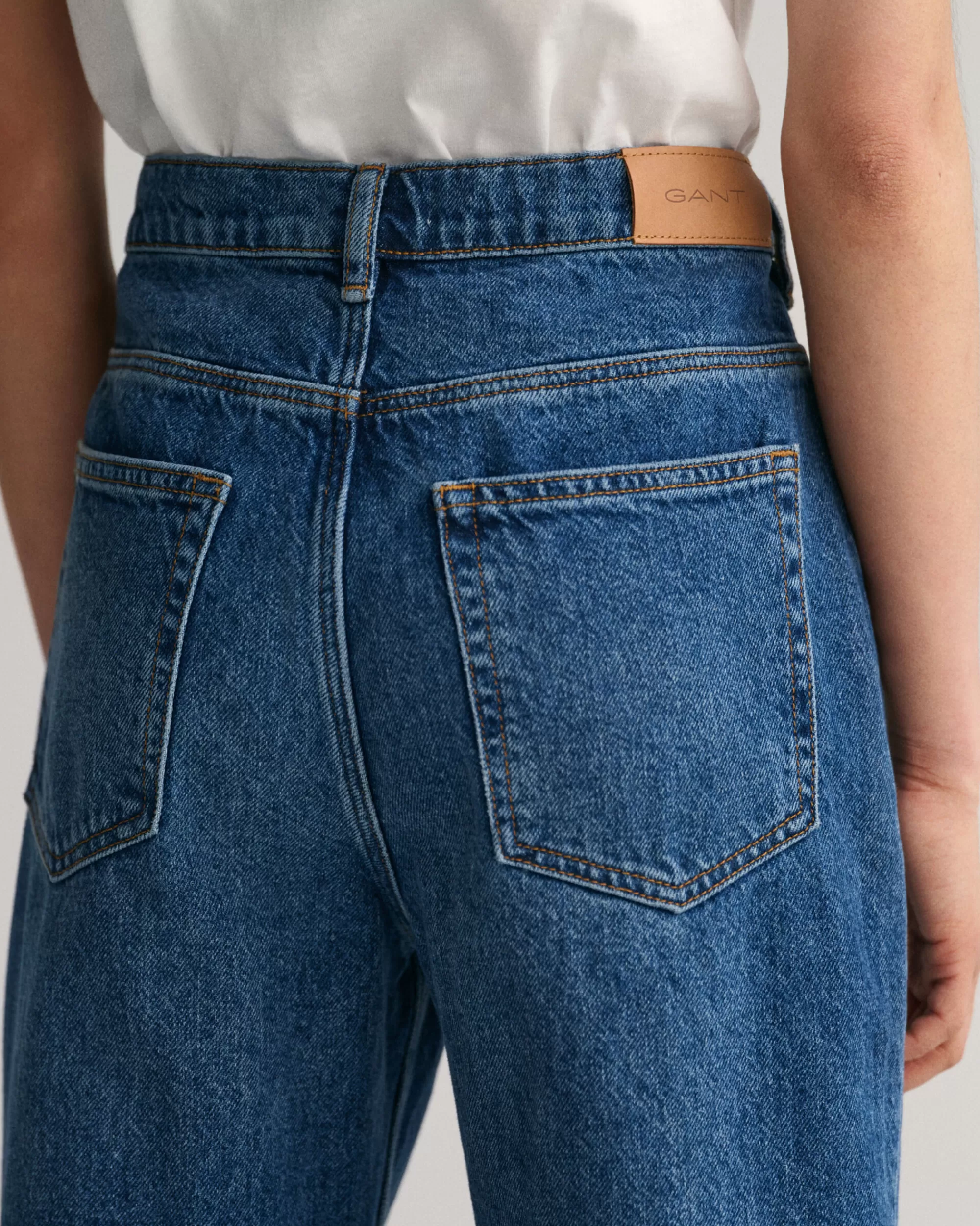 Housut^GANT Teen Girls ‑Malliston Suoralahkeiset Farkut Joissa Halkiot Lahkeissa Semi Light Blue