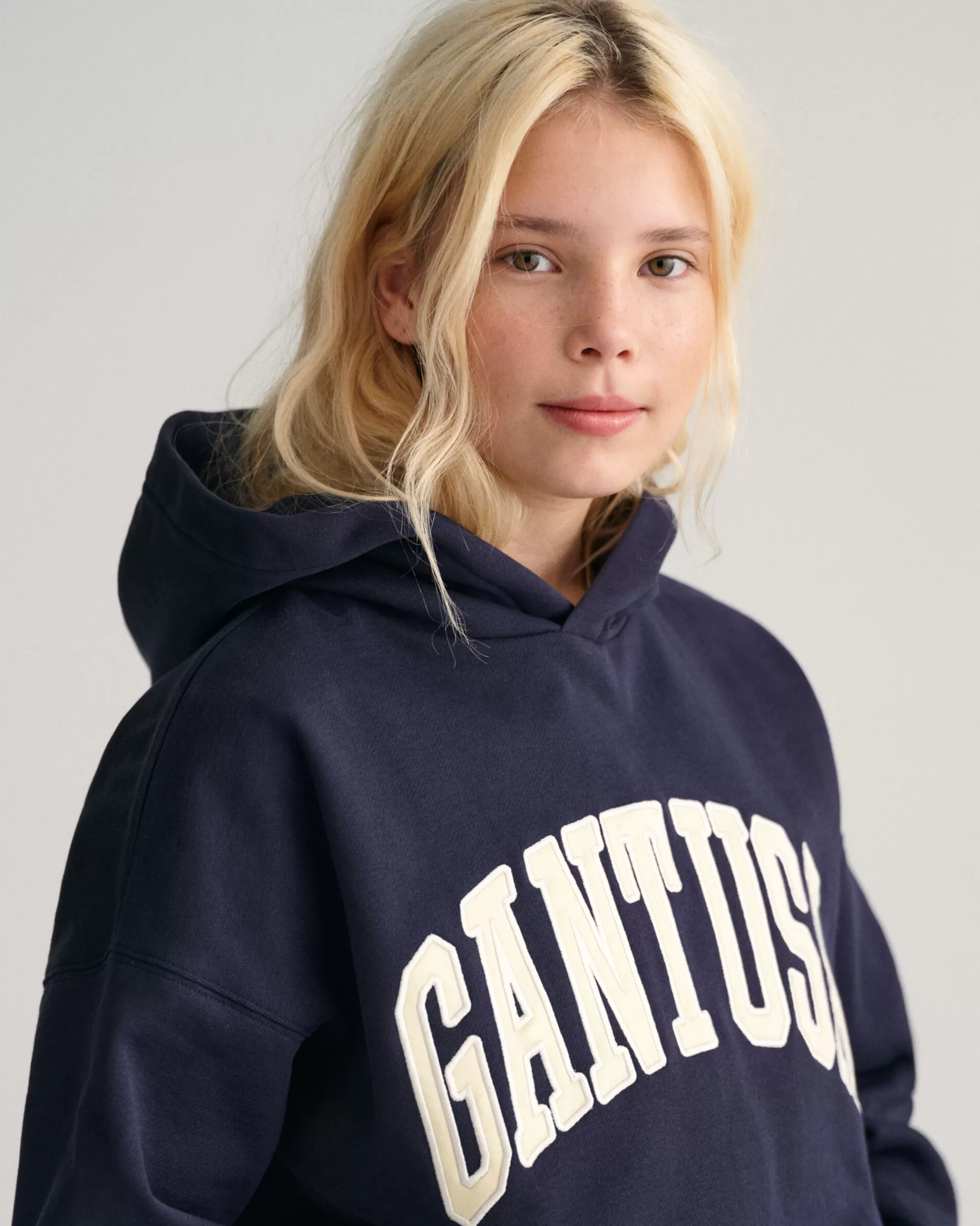 Collegepaidat & Hupparit^GANT Teens-Malliston Oversized Fit -Mitoitettu Usa -Huppari Evening Blue